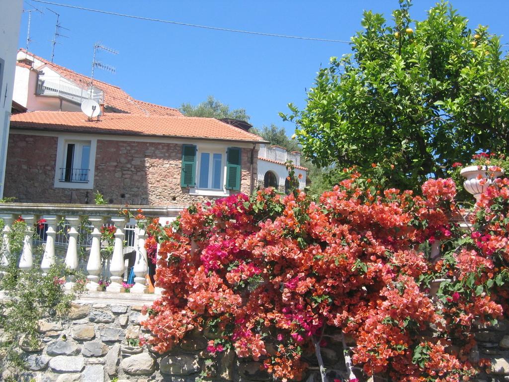 Ca Dei Conti Βίλα San Bartolomeo Al Mare Δωμάτιο φωτογραφία